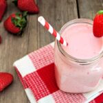 schneller erdbeersmoothie mit quark