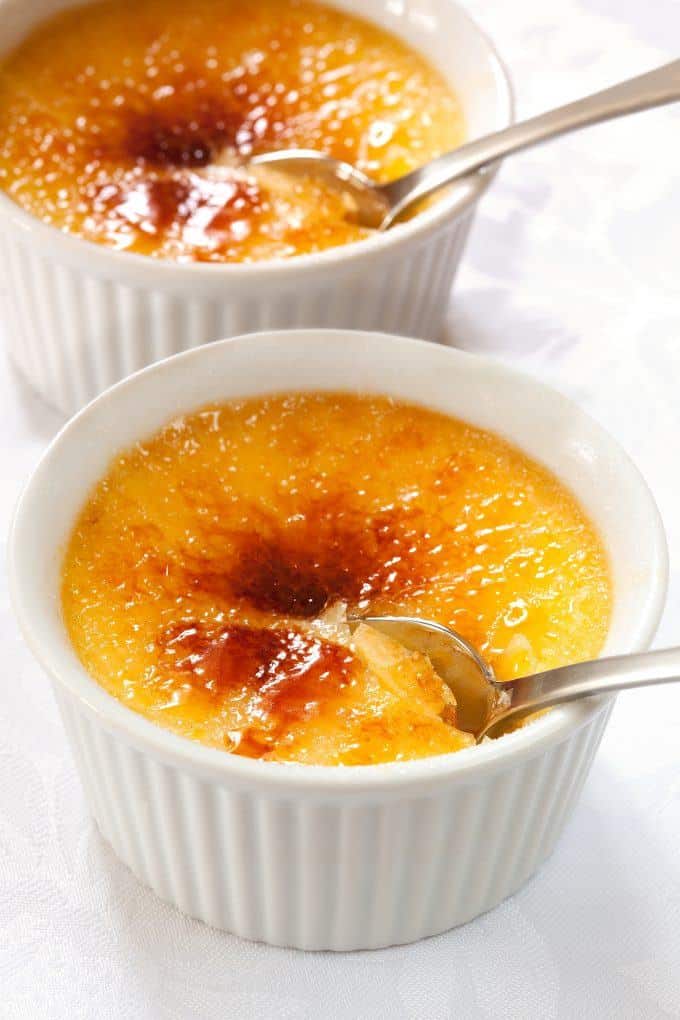 Advocaat Crème Brûlée with the Thermomix® with a crisp caramel crust