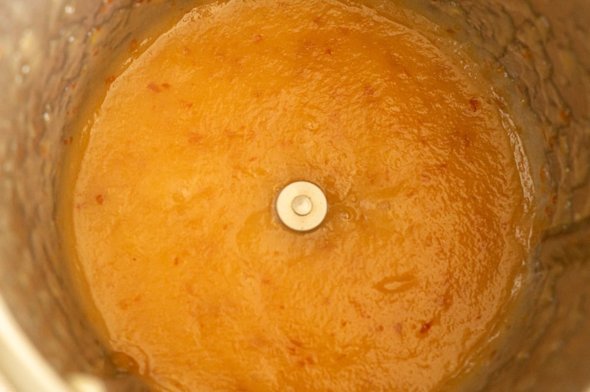 Cooked and blended apples