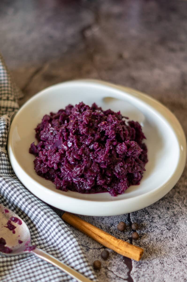 Apple red cabbage from the Thermomix® is the ultimate winter side dish