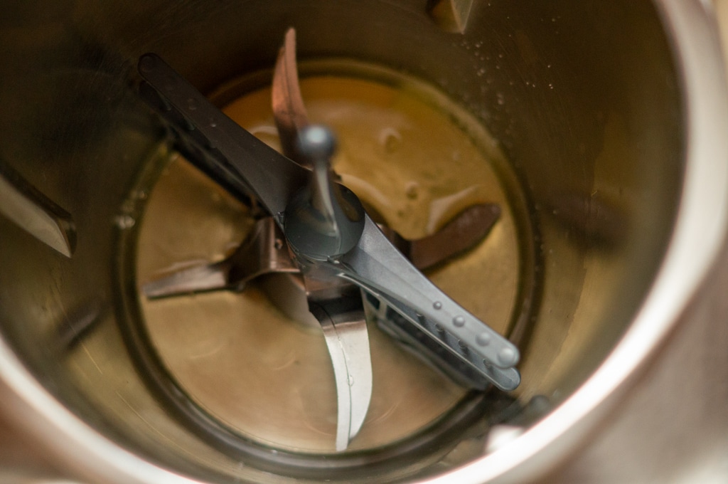Egg white in the Thermomix® mixing bowl