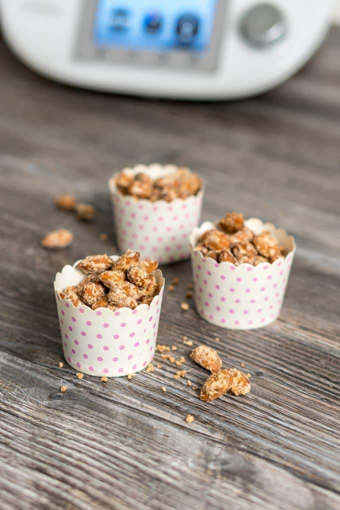 Candied almonds from the Thermomix® with cinnamon and sugar
