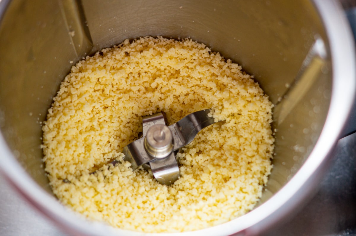 Grating cheese in the Thermomix®