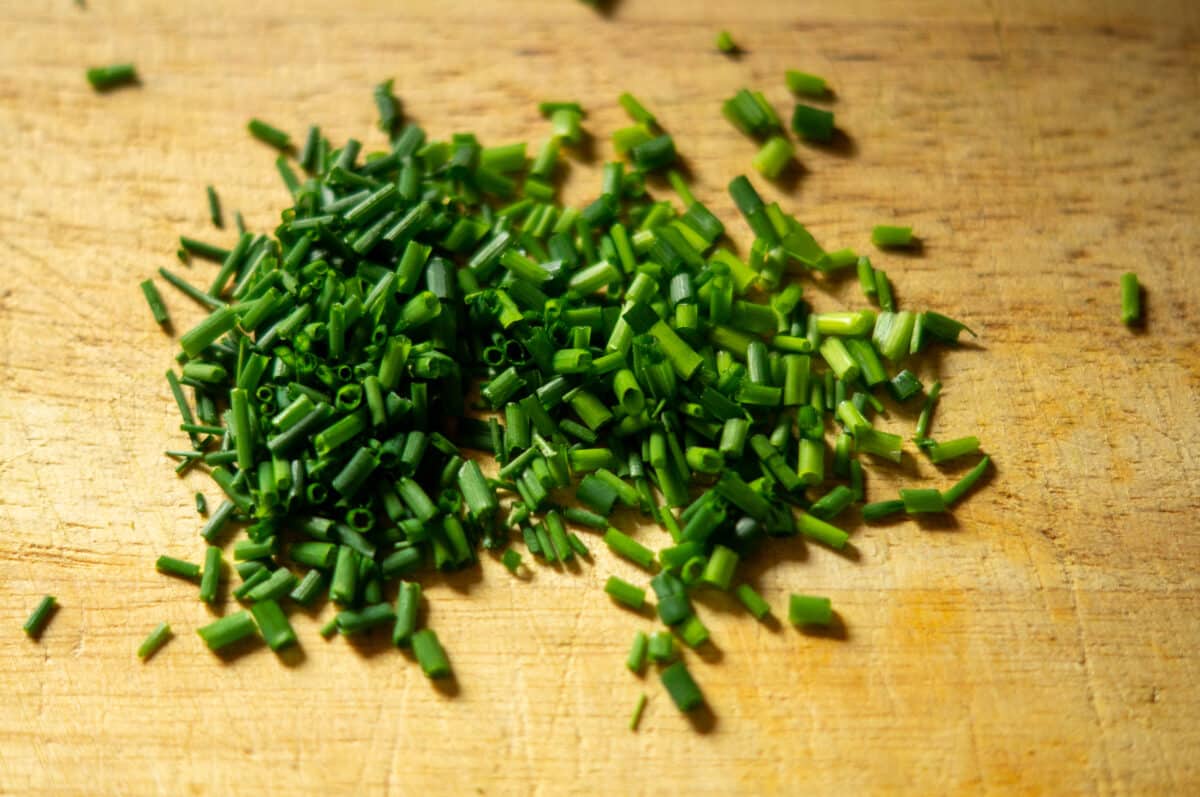 Cutting chives