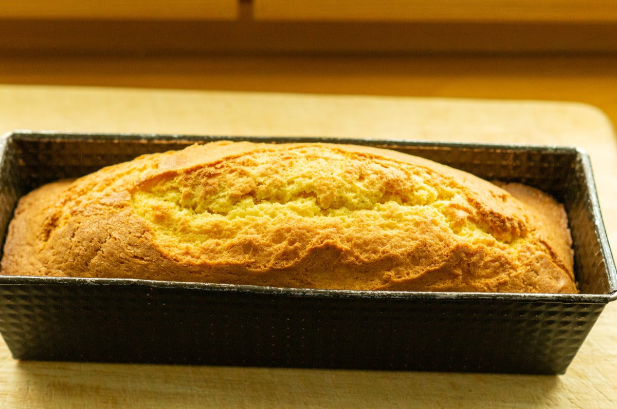 Baked creamed cake