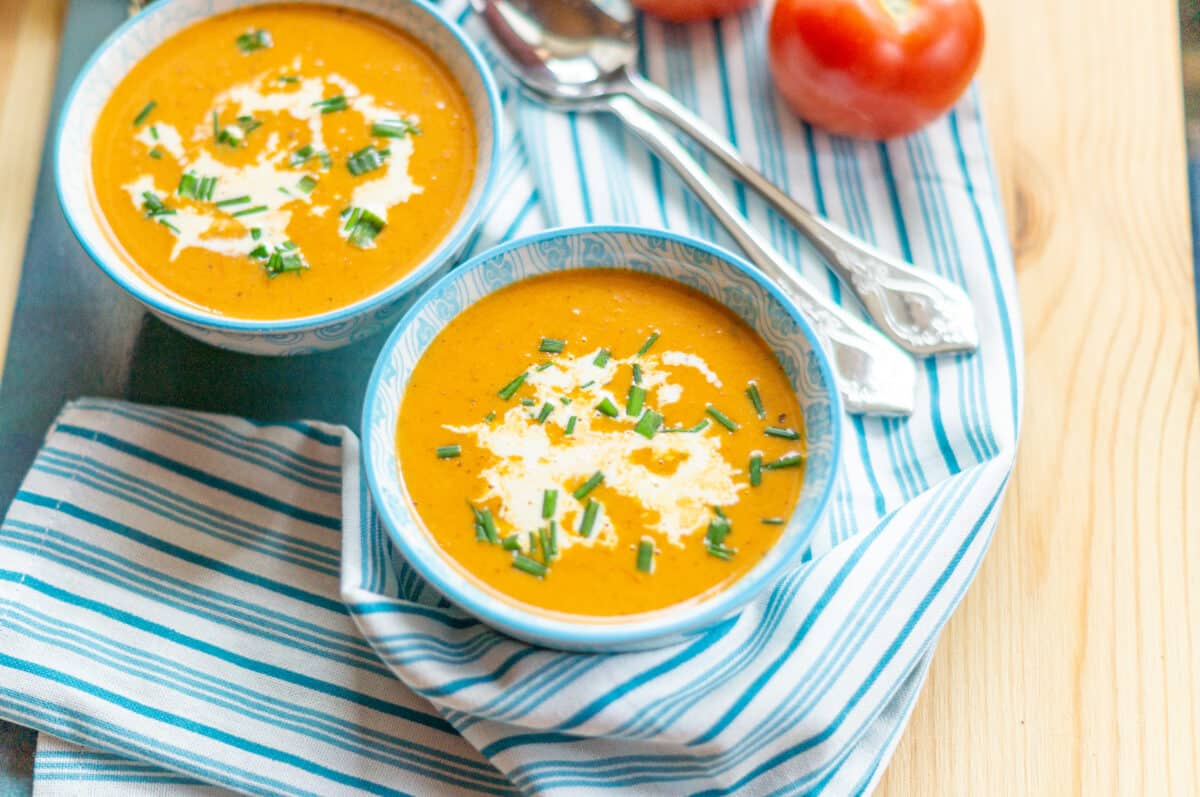 Creamy tomato soup with the Thermomix® - served and ready in 20 minutes