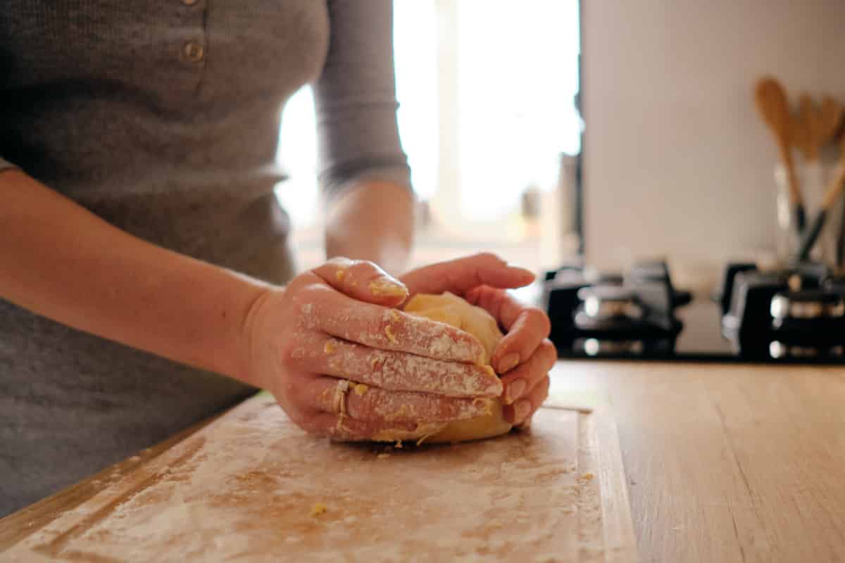 Shaping the dough