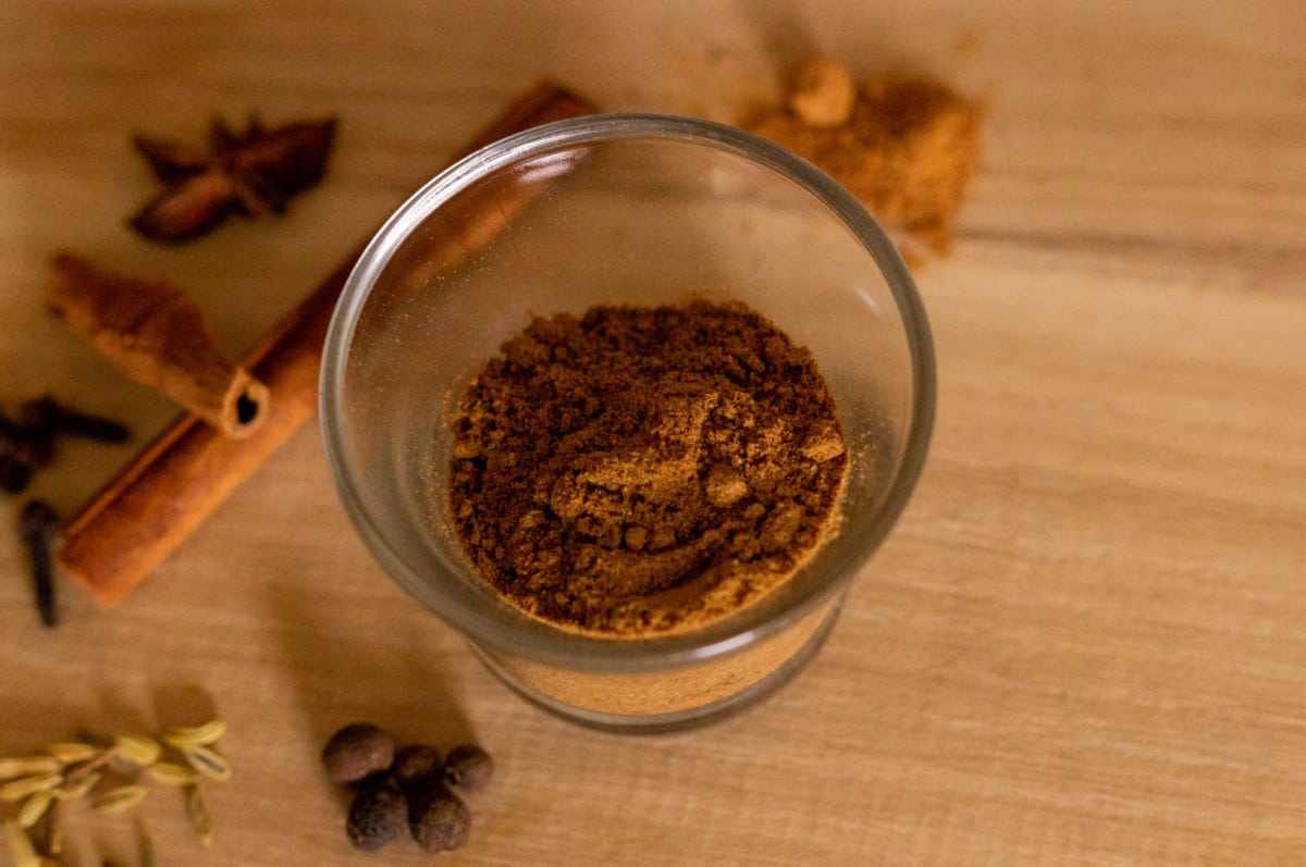 Freshly ground gingerbread spice blend made in the Thermomix® in a small bowl