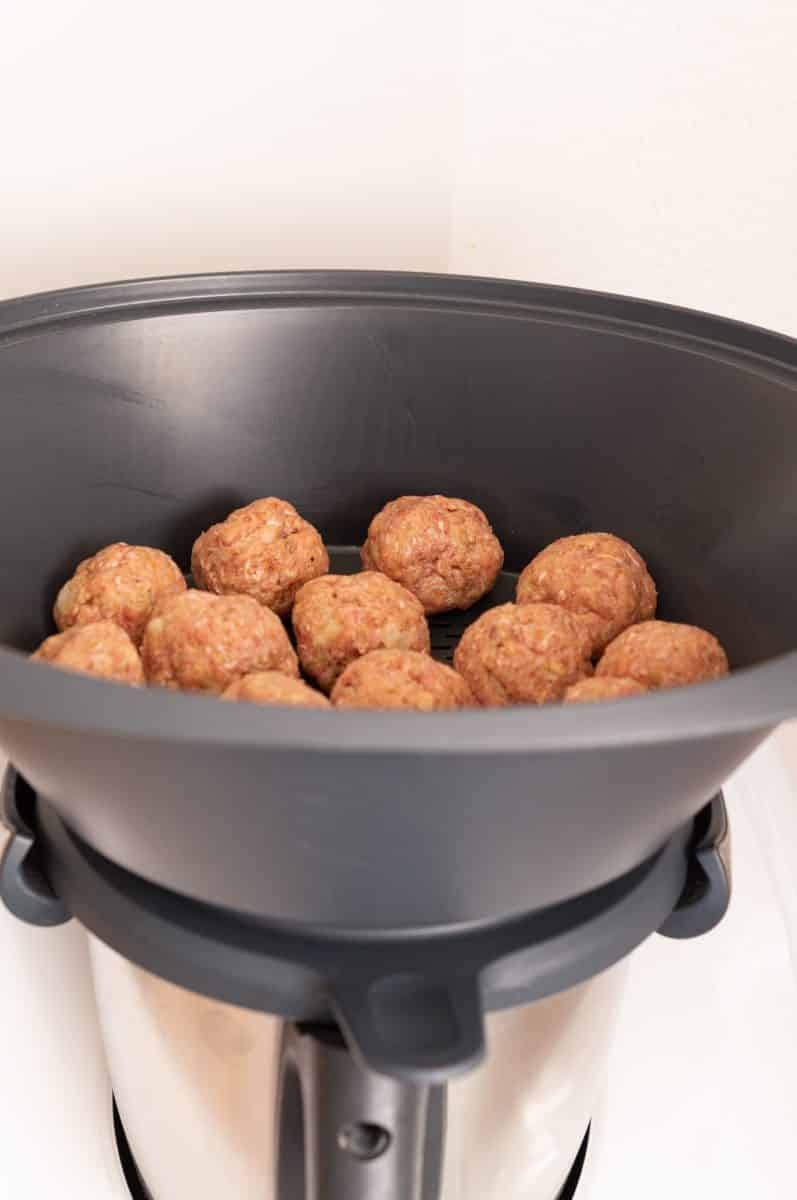Steaming meatballs in the Varoma