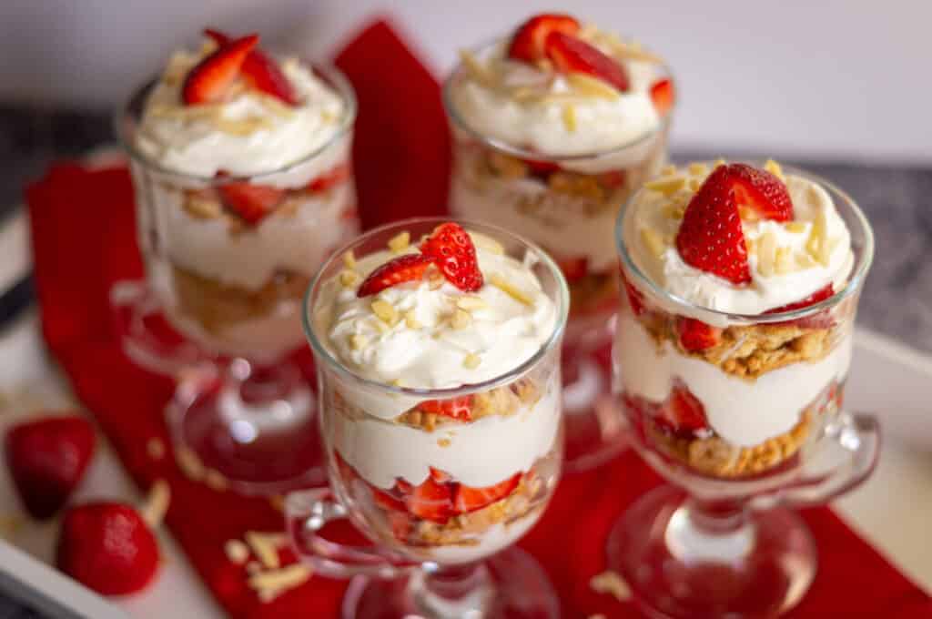 Layered mascarpone dessert
