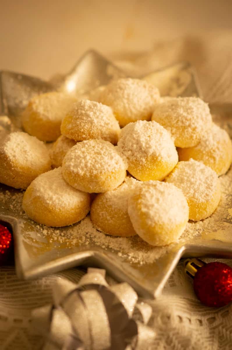 The best shortbread biscuits made with the Thermomix® on a plate