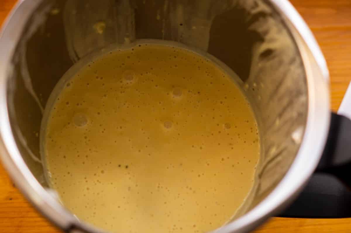 Cooking the sauce