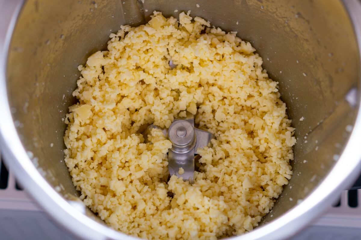 Grating cheese in the Thermomix®