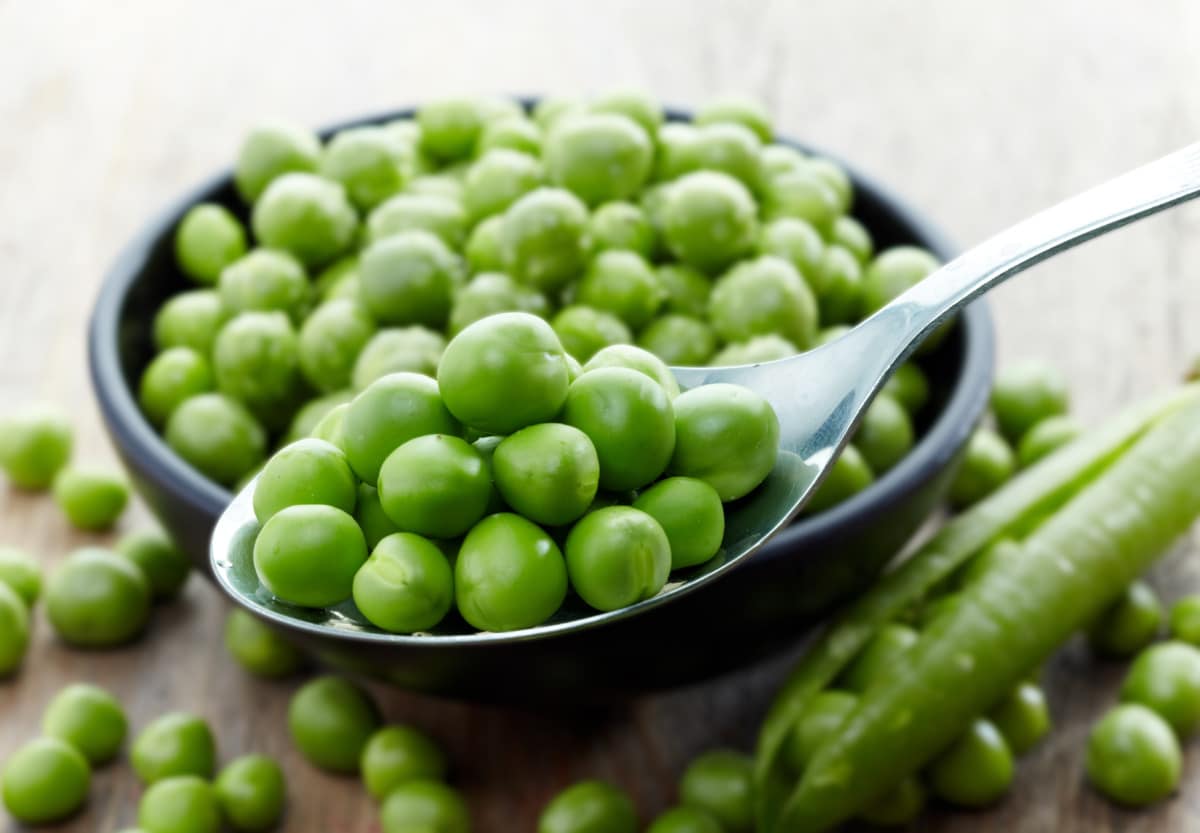 Frozen green peas for the pea puree made with the Thermomix®
