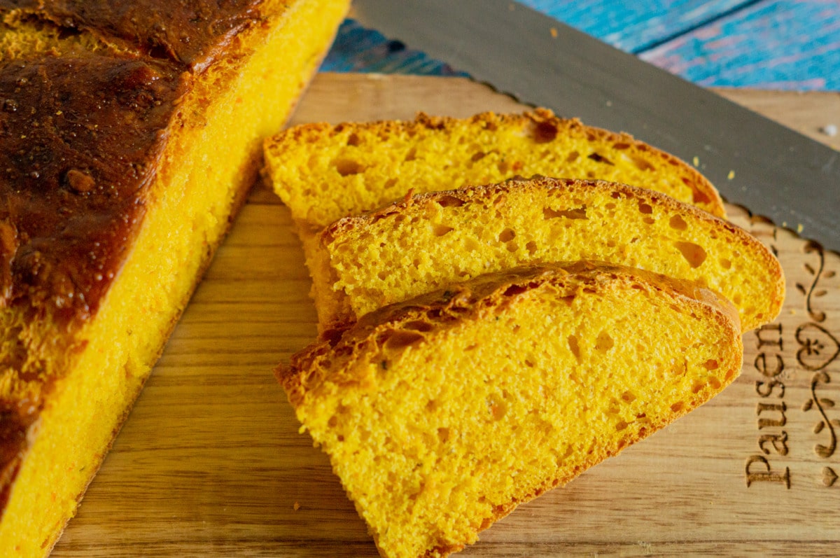 Pumpkin bread made in the Thermomix®, sliced