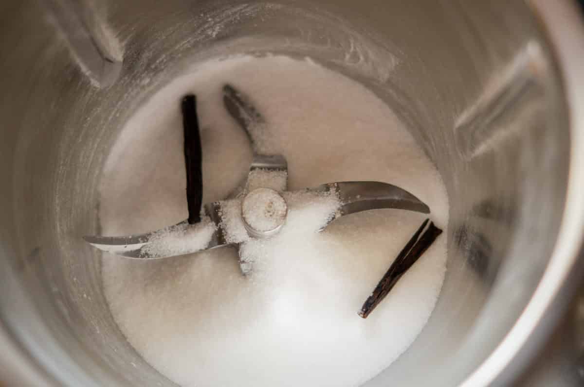 Sugar and vanilla pods in the mixing bowl