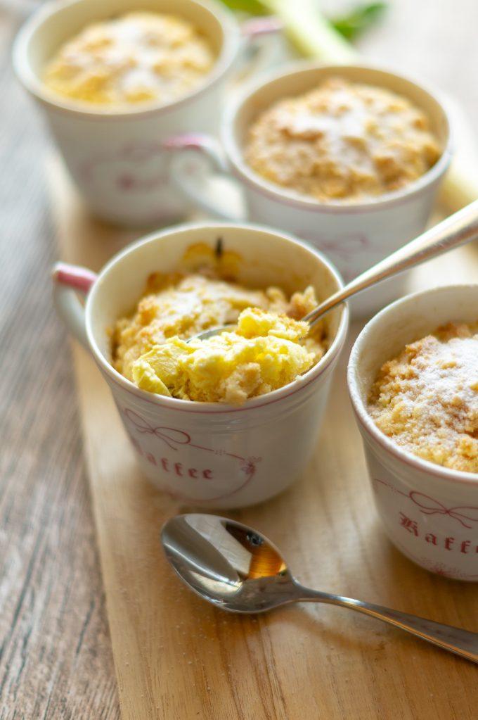 Rhubarb crumble mug cakes made in the Thermomix®