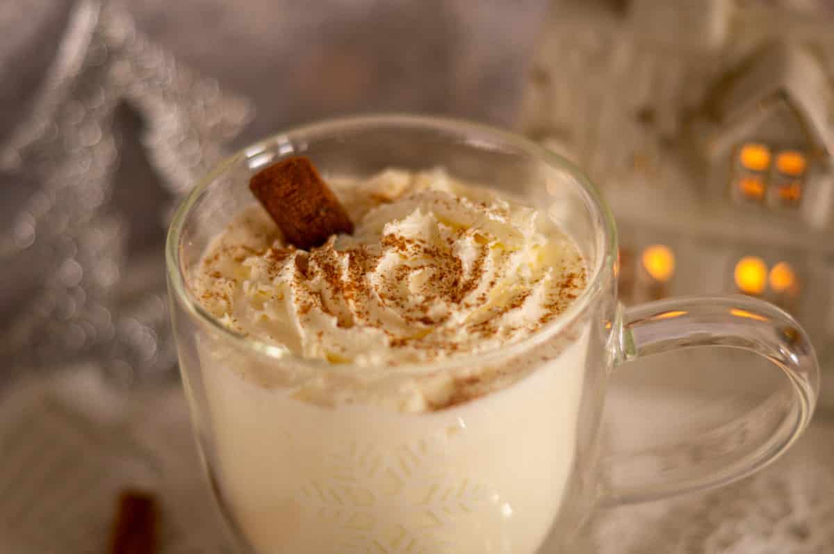 Snow punch served in a glass