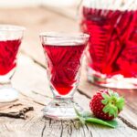 Strawberry Liqueur with the Thermomix® made in the Thermomix®