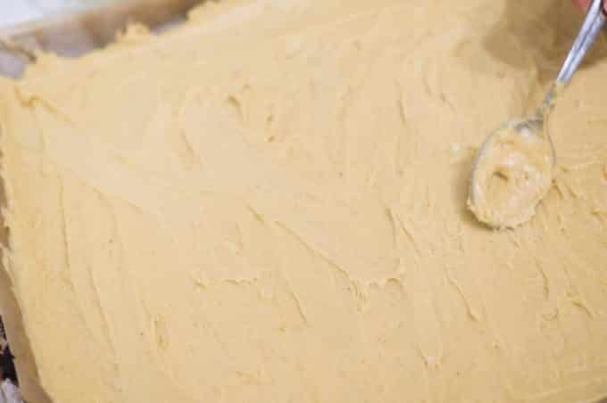 cake base on tray