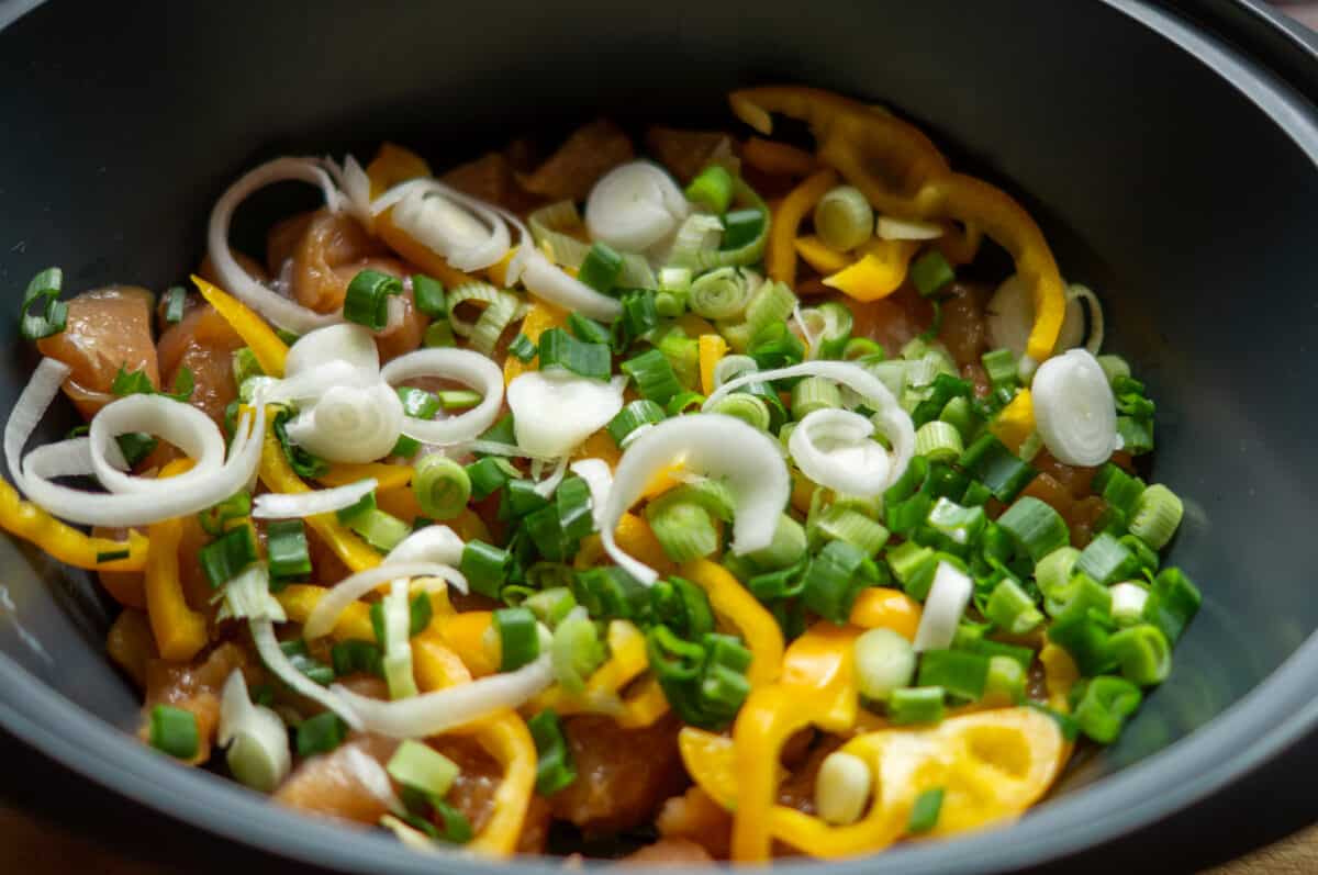 Chicken and vegetables in the Varoma of the Thermomix®
