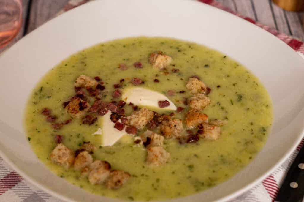Thermomix® Zucchini Soup 24 Thermomix® Zucchini soup (step 2)