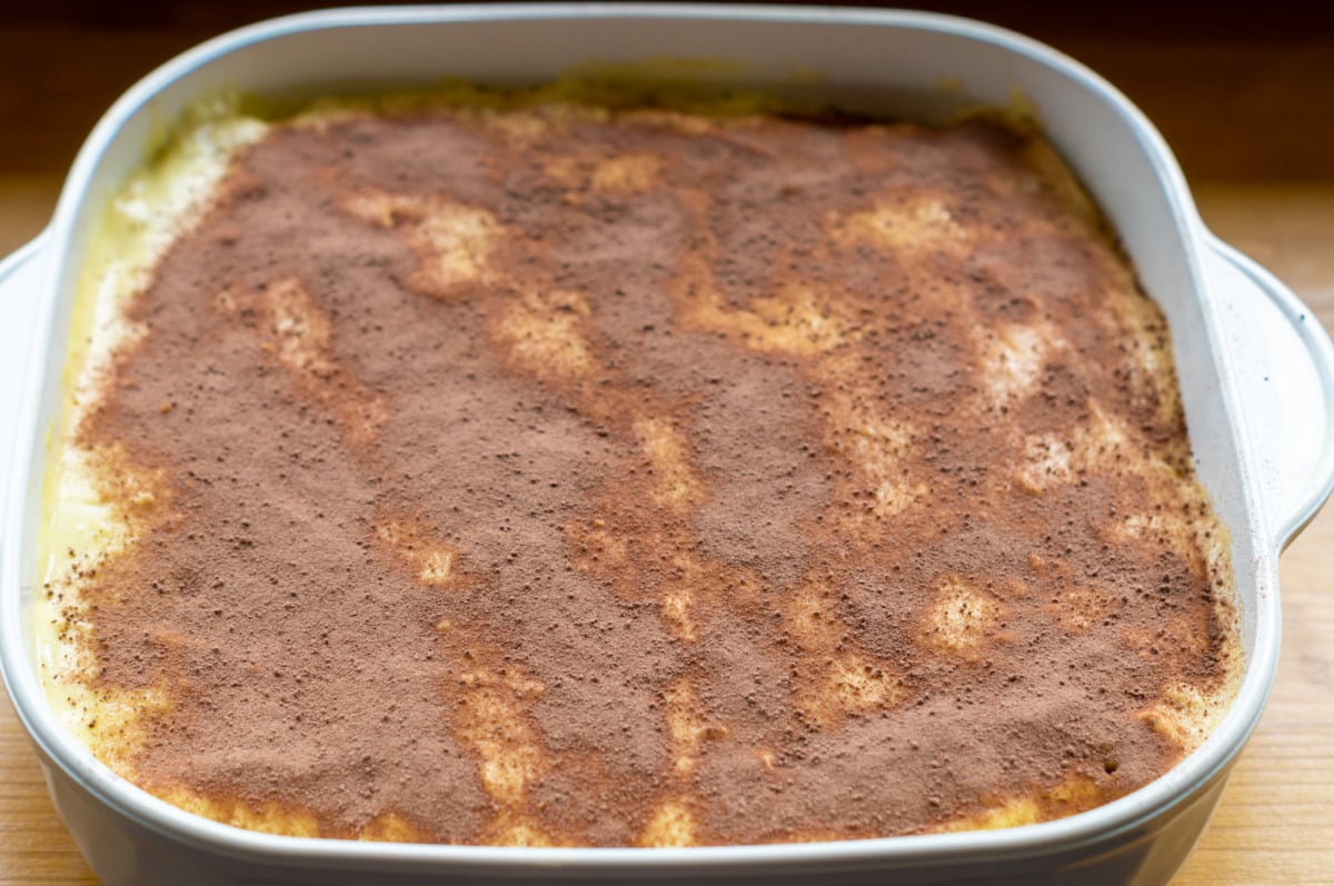 Thermomix® TM6 Tiramisu dusted with cocoa