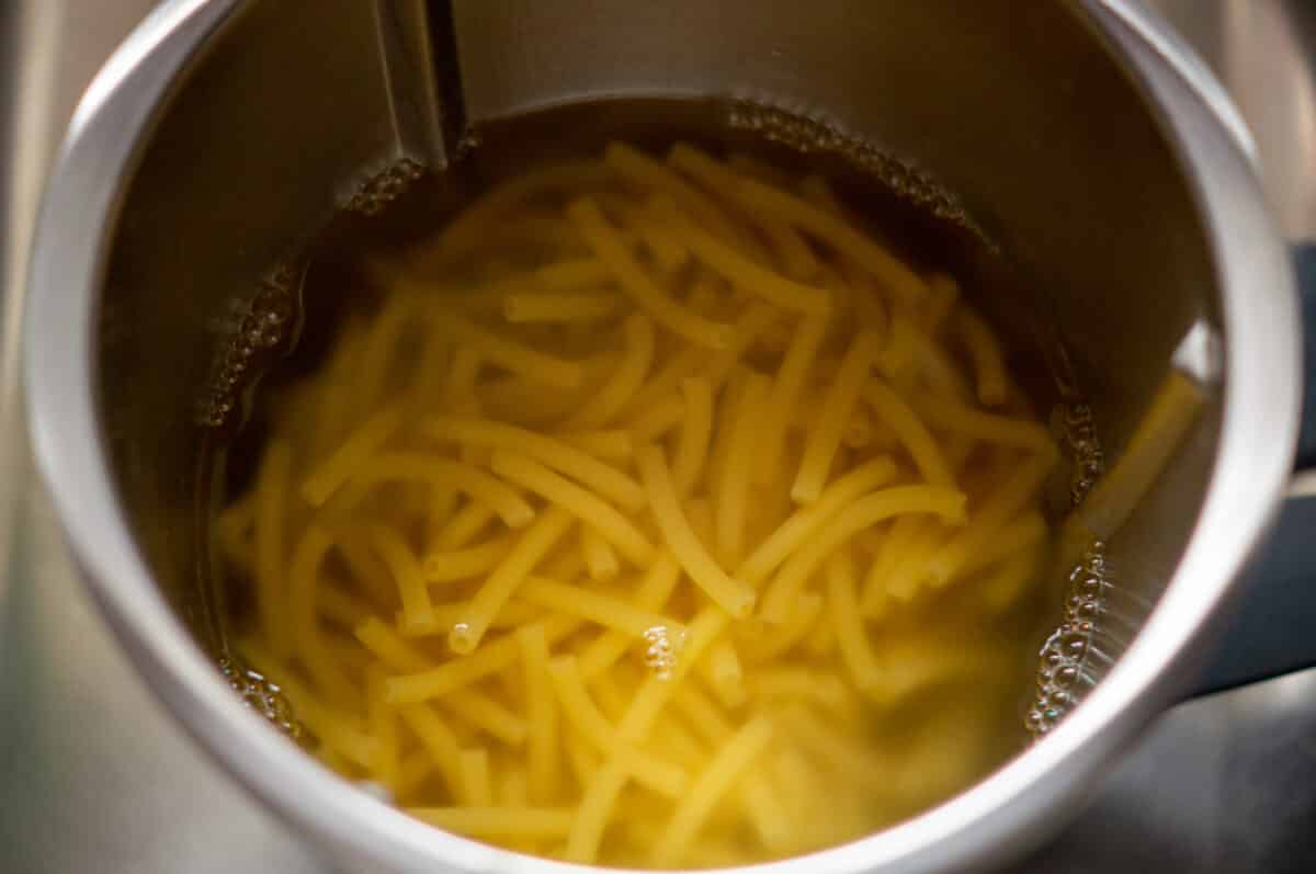 Cooking pasta in the Thermomix® mixing bowl