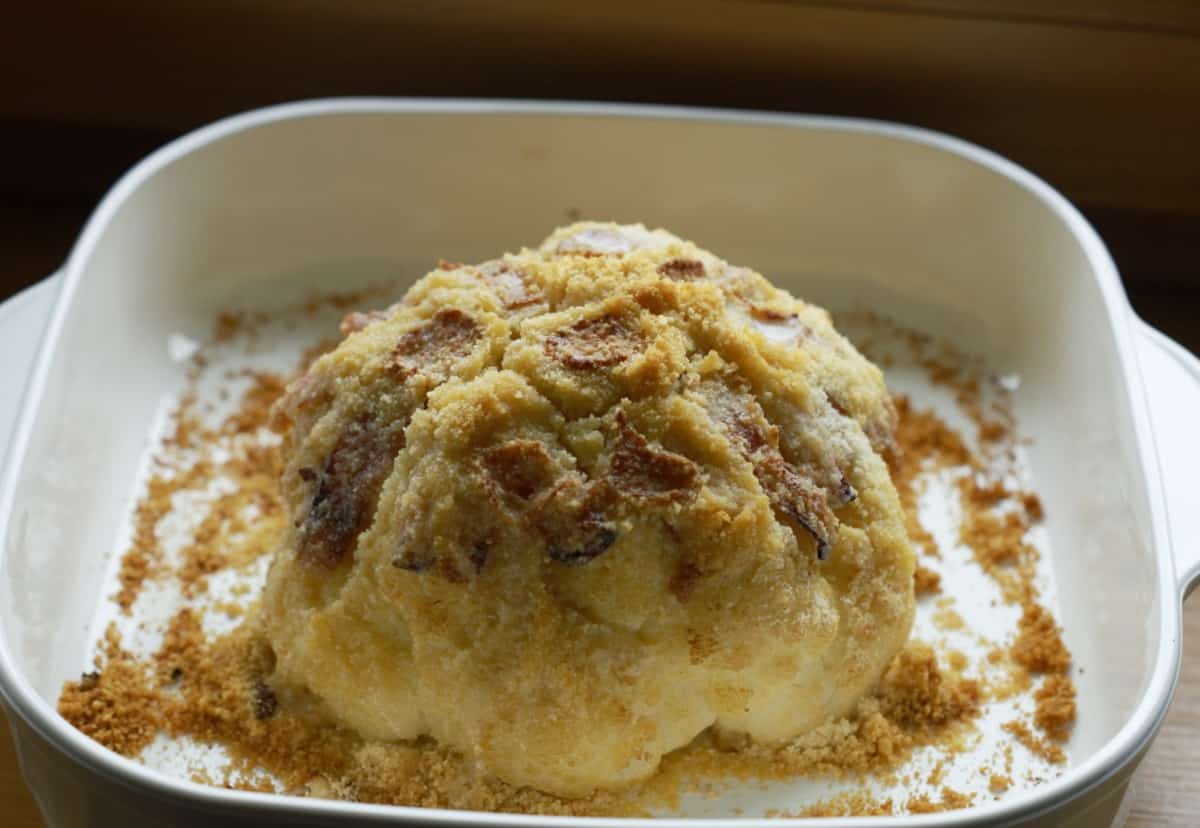 Whole cauliflower baked au gratin with Parmesan and ham, Thermomix®