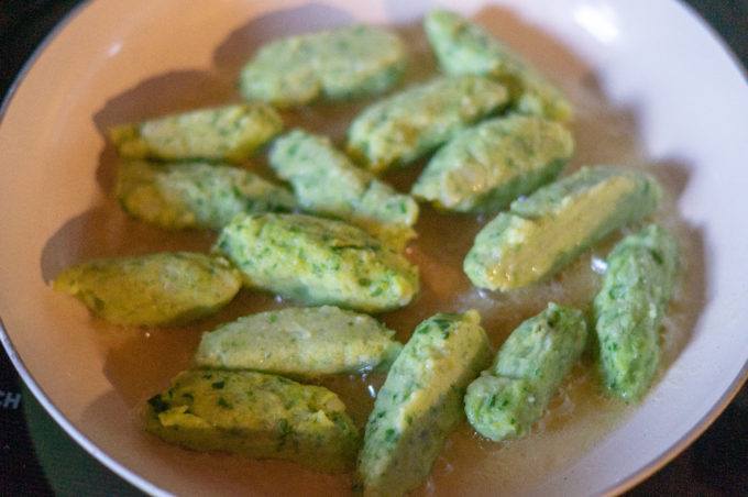 Wild Garlic Schupfnudeln with the Thermomix® (step 5)